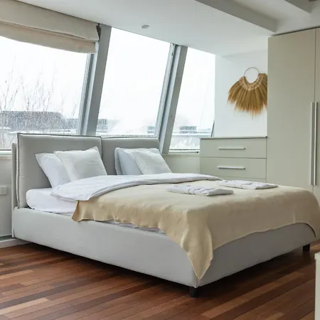 דירה Boutique Penthouse וילנה